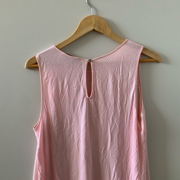 Loft - 10$ Pink sleveless flowy top 🐳 2/16$ - Picture 9 of 11